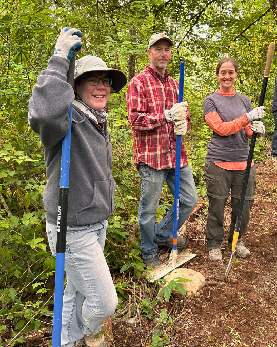 Trail Update: Photos from our trail day with the Mountaineers GoHike&nbsp;Team.